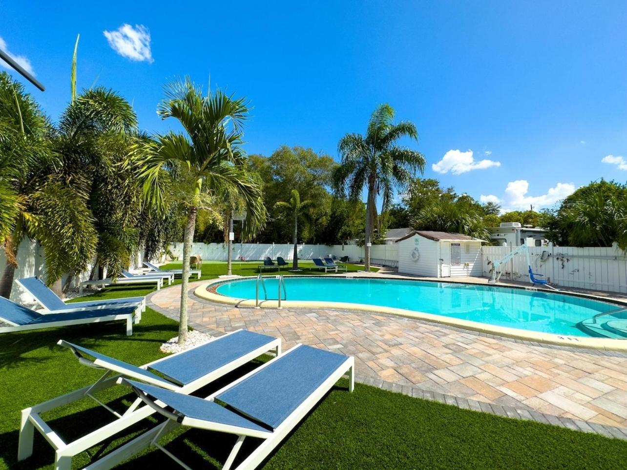 1K Bed Studio Apt With Shared Pool 06 เคลียร์วอเตอร์ ภายนอก รูปภาพ
